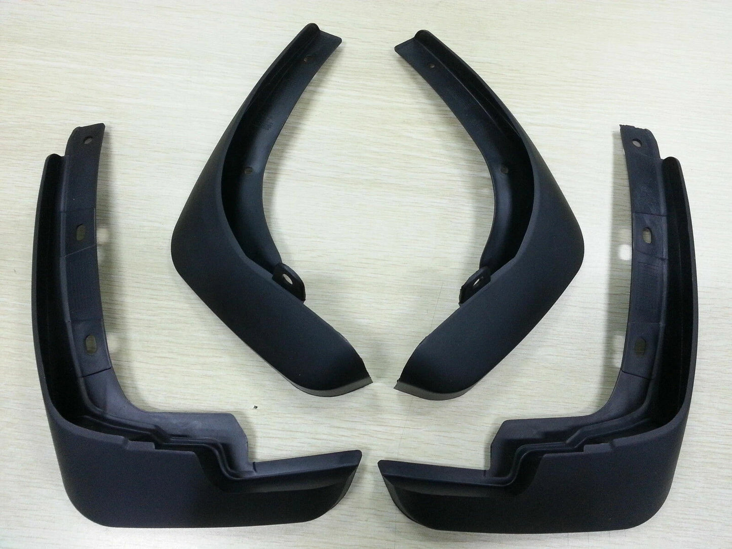 Mud Flaps Splash Guards for 2011-2015 Nissan Tiida Versa 4 x Mudguards