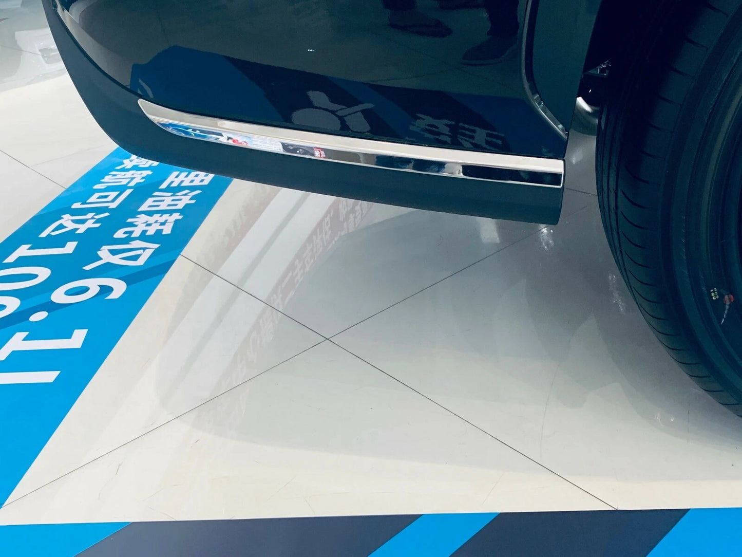 Rear Bumper Guard Corner Steel Cover Trim for 2020-2023 Toyota Highlander (2020-2023)