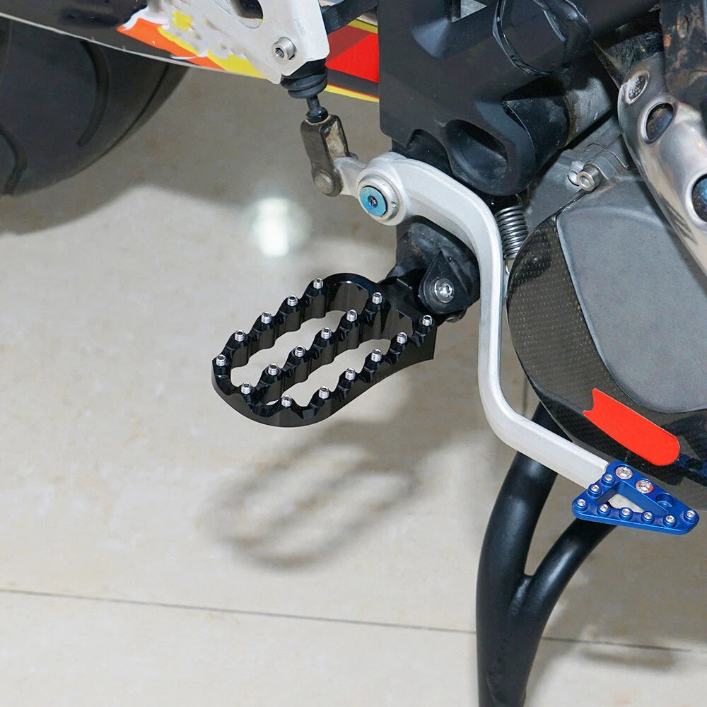 Enlarge Wide Footpegs for Husqvarna Norden 901 (2022-2023)