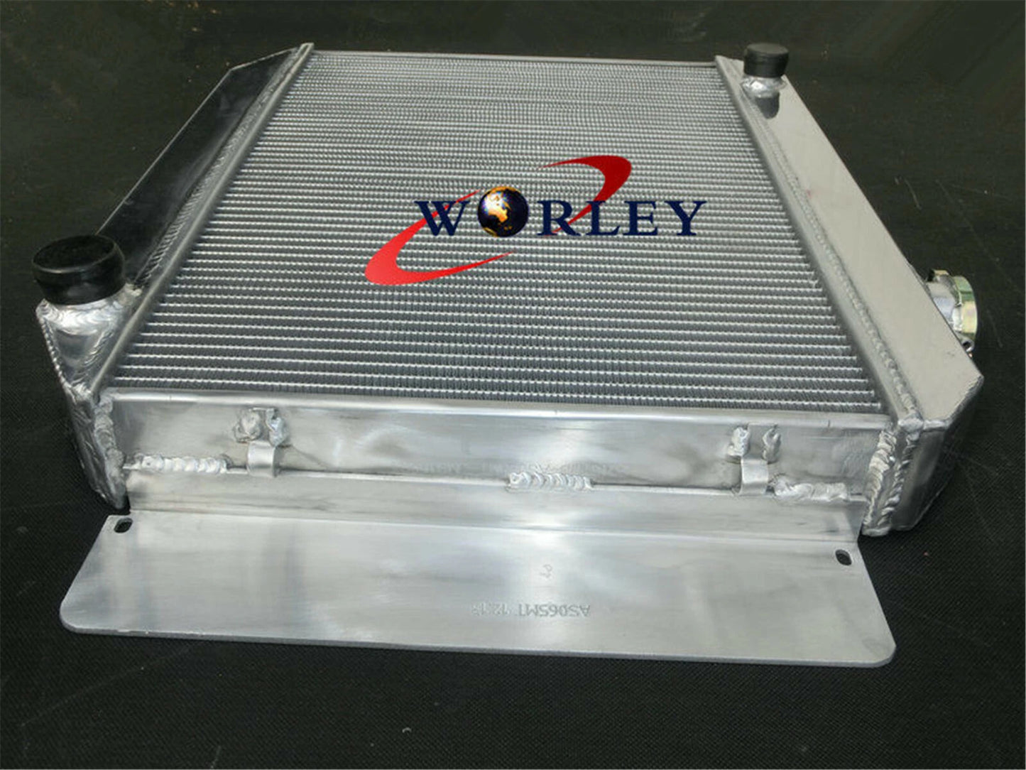 Aluminum Radiator for HOLDEN Kingswood HD HR HK HT HG 6cyl MT (1966-1970)