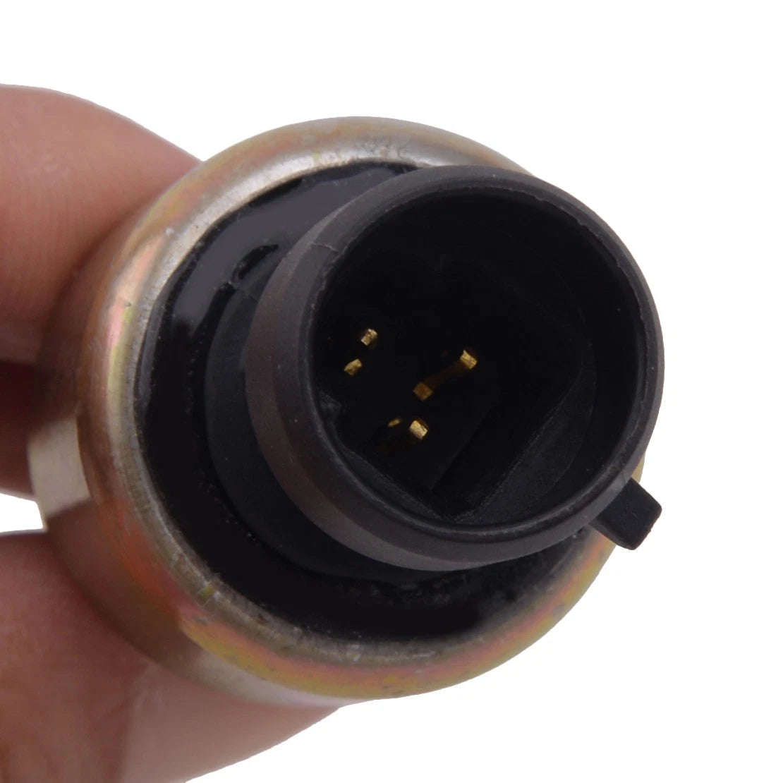 Oil Rail Pressure Sensor for Isuzu Jackaroo Trooper (1998-2002)