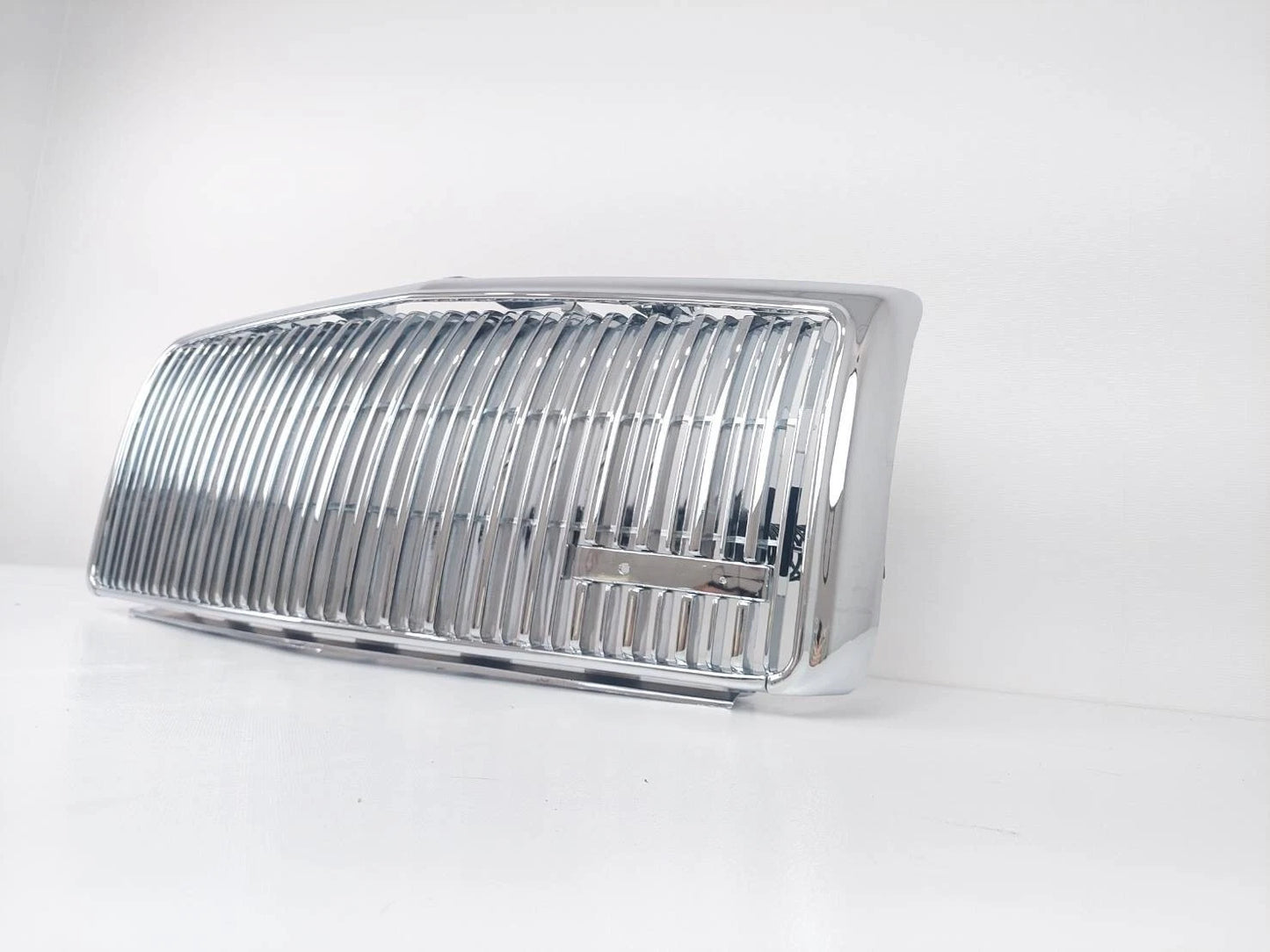 Chrome Grille Assembly for Lincoln Town Car (1995-1997)