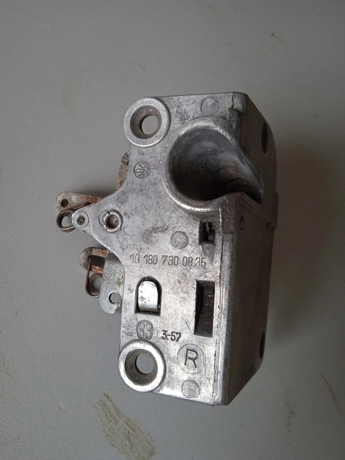 Door lock / Right / Door lock for Mercedes-Benz Pontoon W120