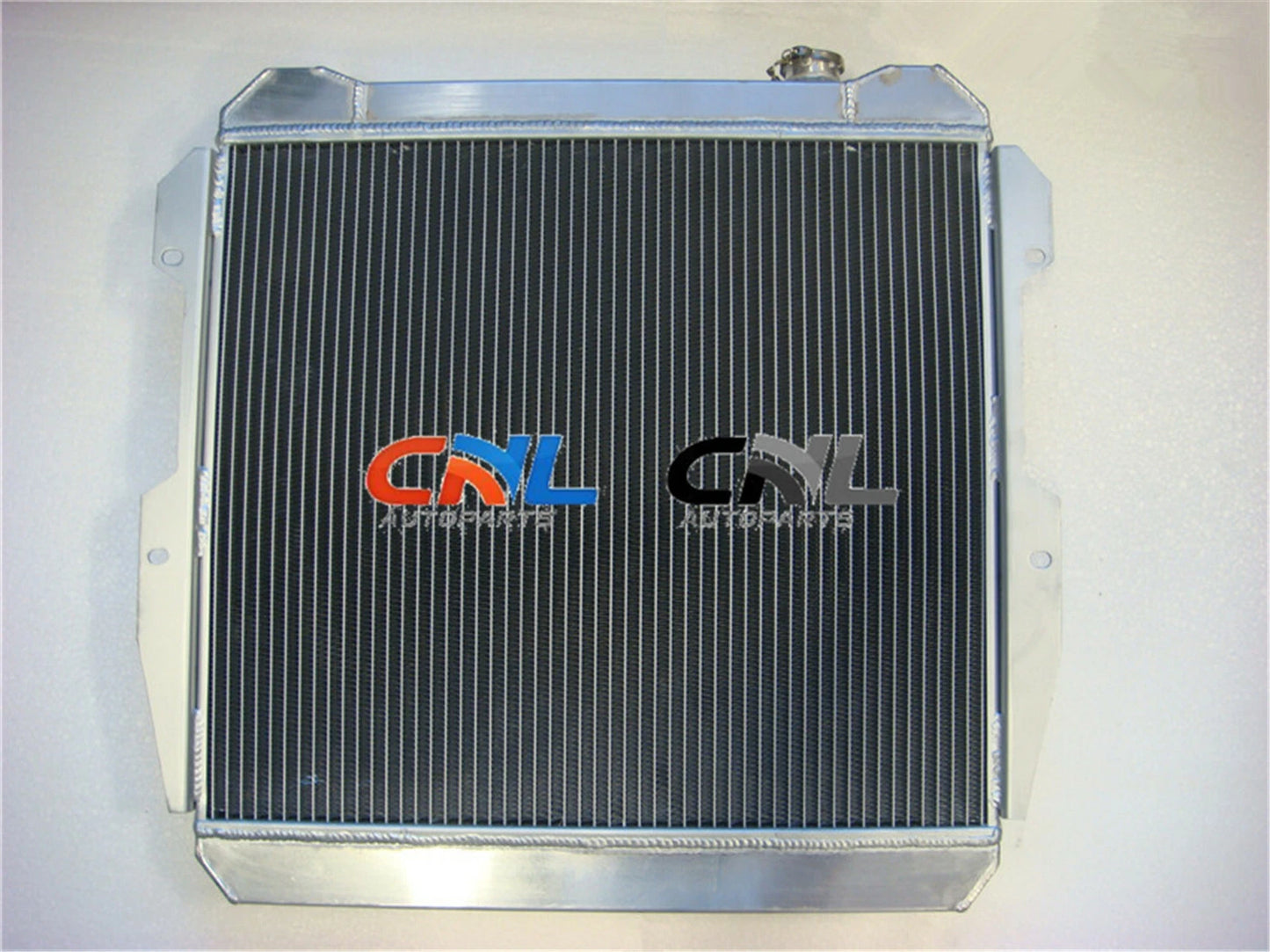 3 Core Aluminum Radiator for Hilux 2.4L 2.8L 4Runner 2L 3L Diesel (1983-1997)