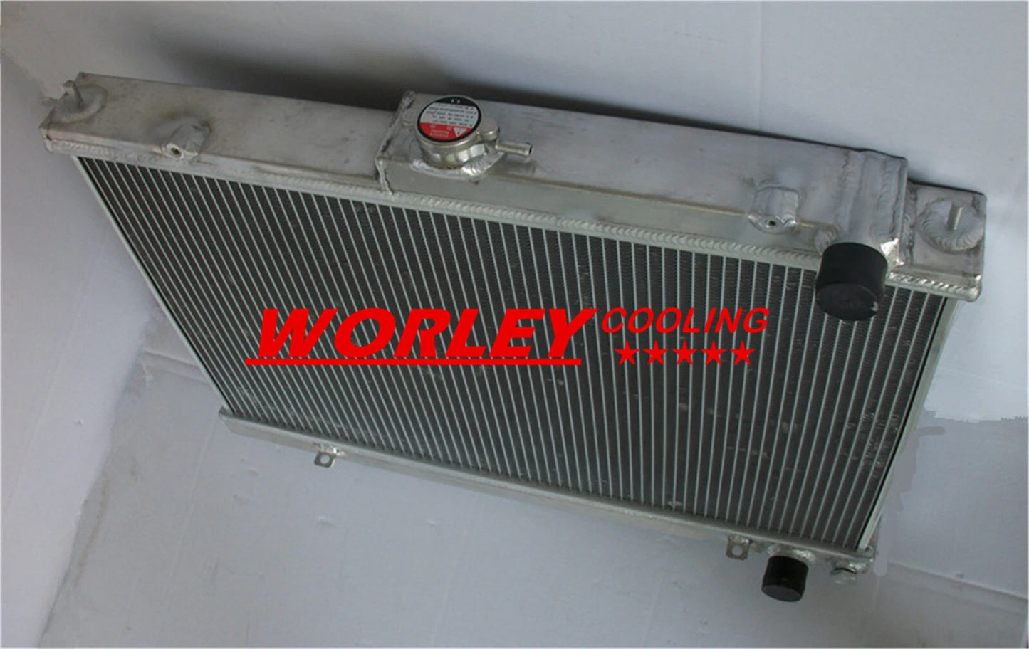 44mm 3ROW Radiator for Nissan Skyline ECR33 GTS25T (1996-1998)