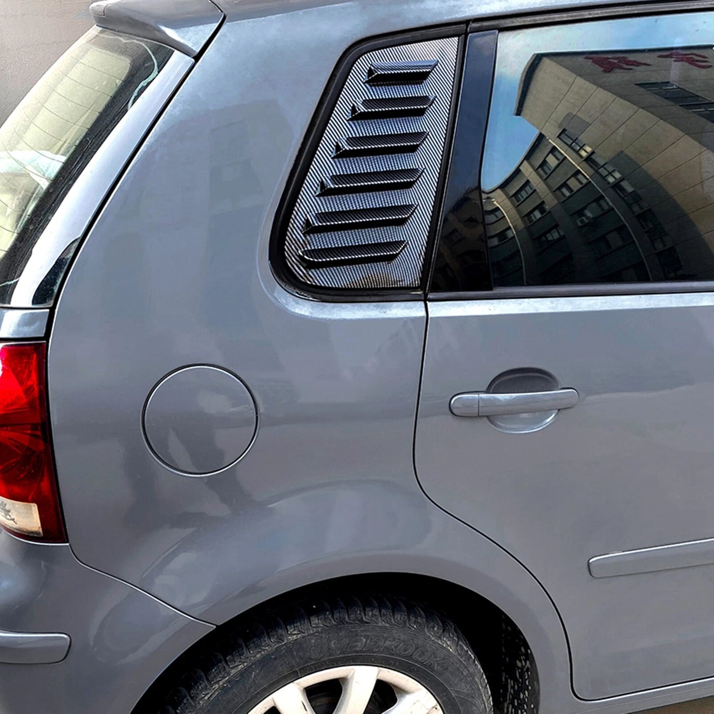 2 x Carbon Style Rear Window Louver Covers for VW Polo MK4 (2001-2009)