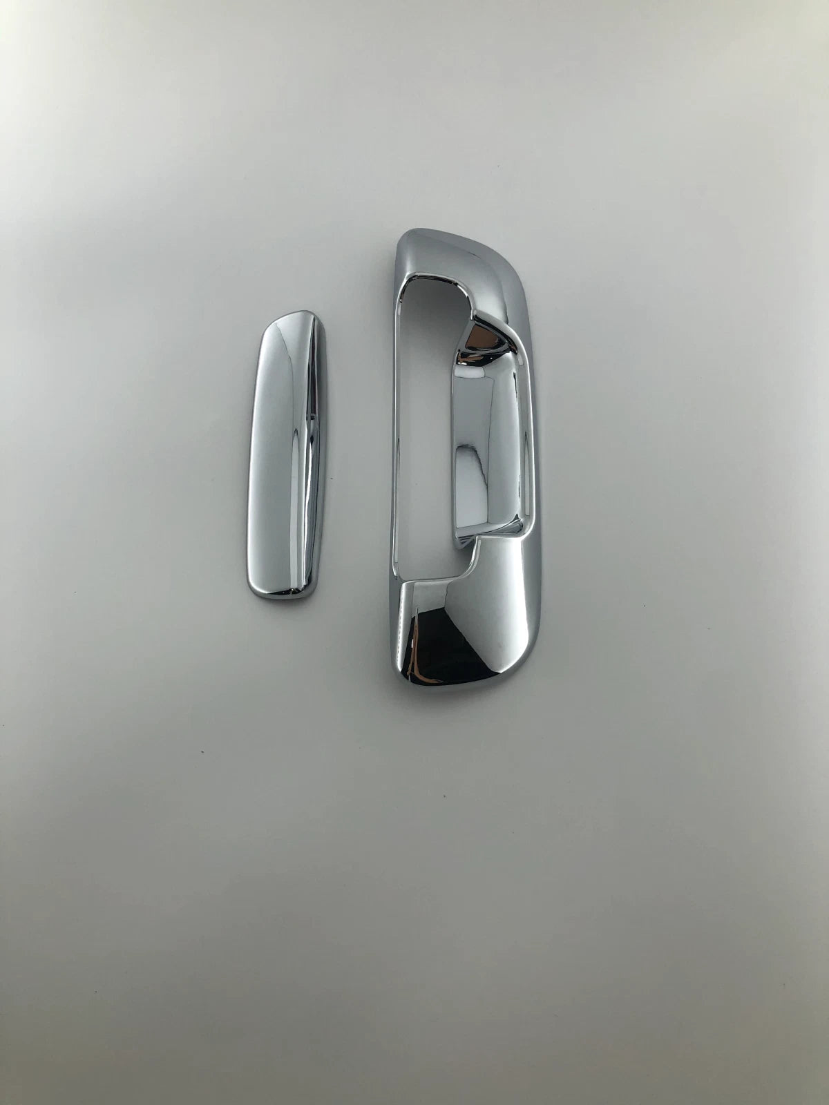 Rear Tailgate Chrome Door Handle Bowl Lid Cover Trim for Jeep Liberty (2002-2007)