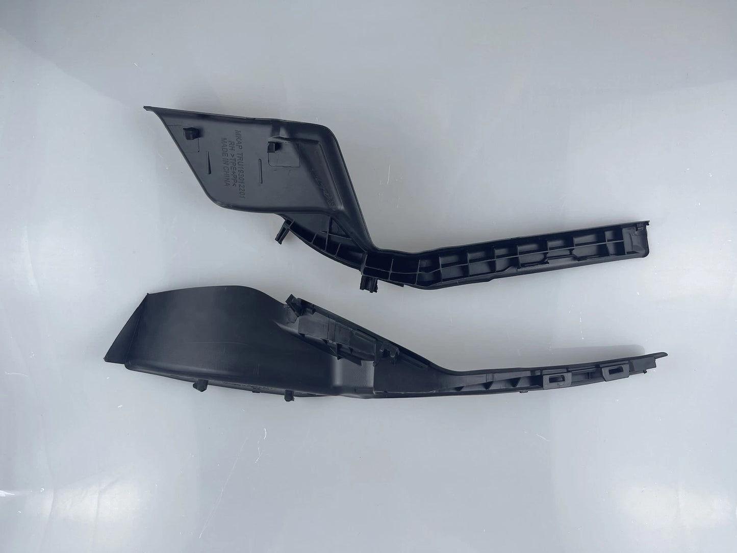 Pair Front Wiper Fender To COWL Seal Cover for Toyota RAV4 (2020–2022)