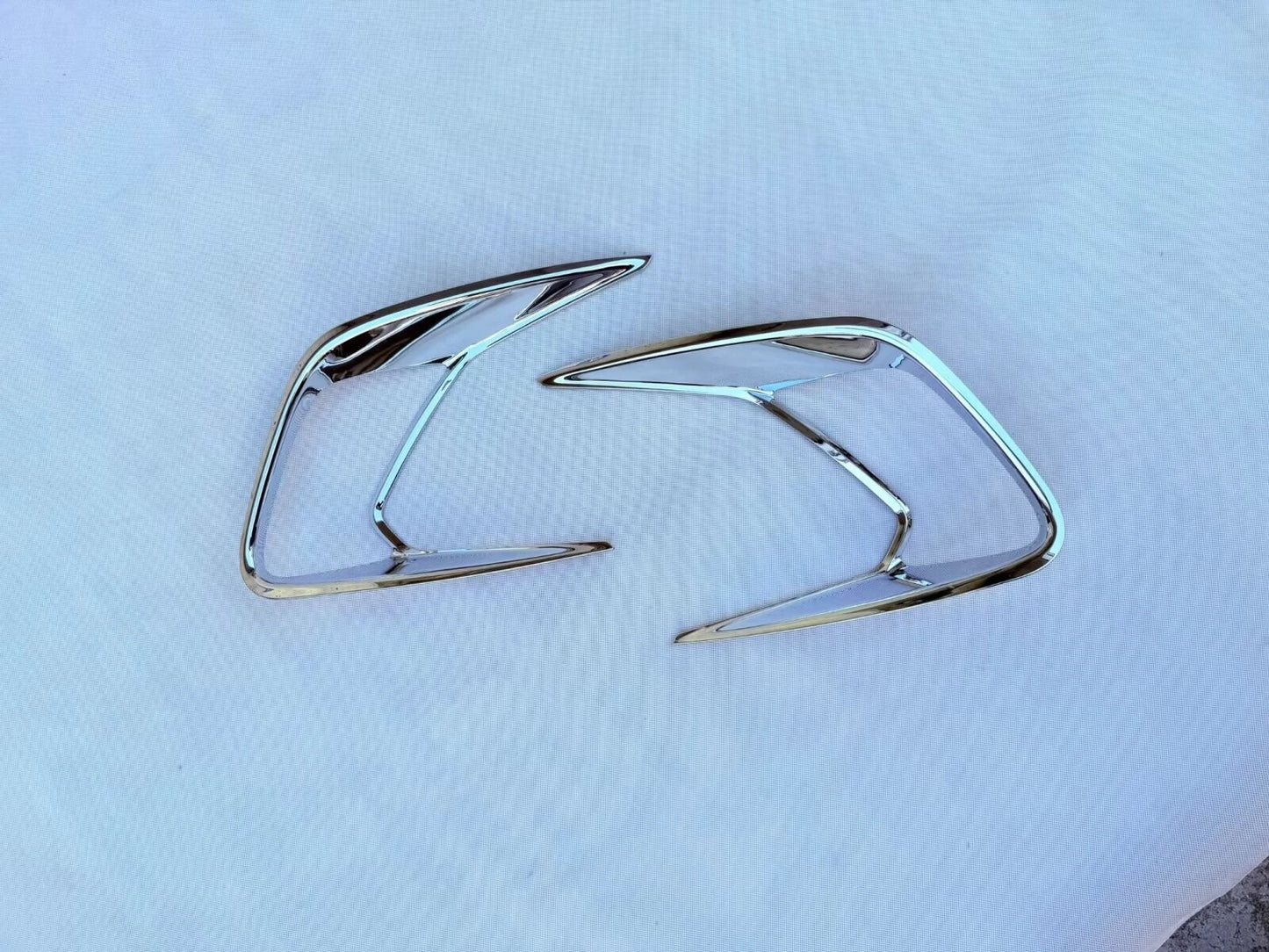 ABS Chrome Front Fog Light Lamp Cover Trim for 2024-2025 Toyota Grand Highlander