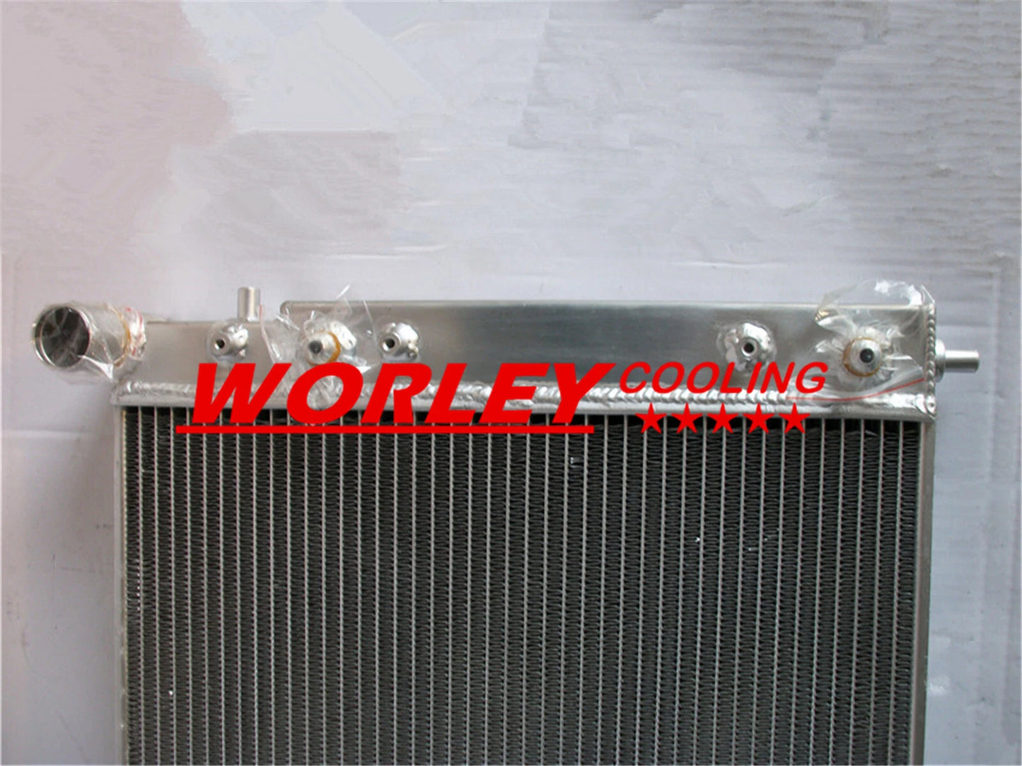 52mm Aluminum Radiator for Holden Commodore VT VU VX HSV 3.8L V6 (1997-2006)