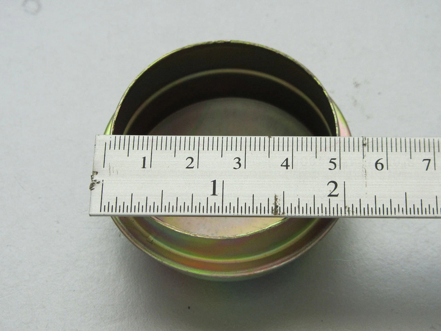 Centre Wheel Hub Axle Bearing Dust Grease Caps for Toyota Hilux RN20 RN25 (72-78)