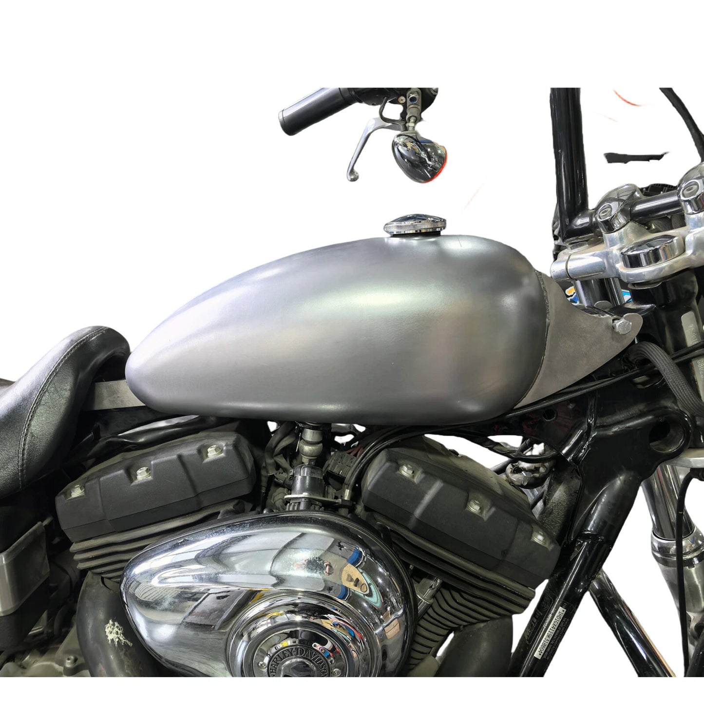 10L Silver Petrol Fuel Tank w/Cap for Harley Davidson DYNA (2004-2006)