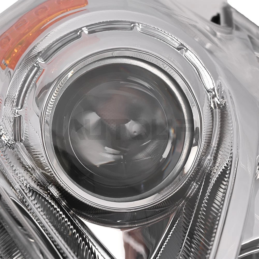 Halogen Front Headlights Chrome for Toyota Prius (2010–2011)