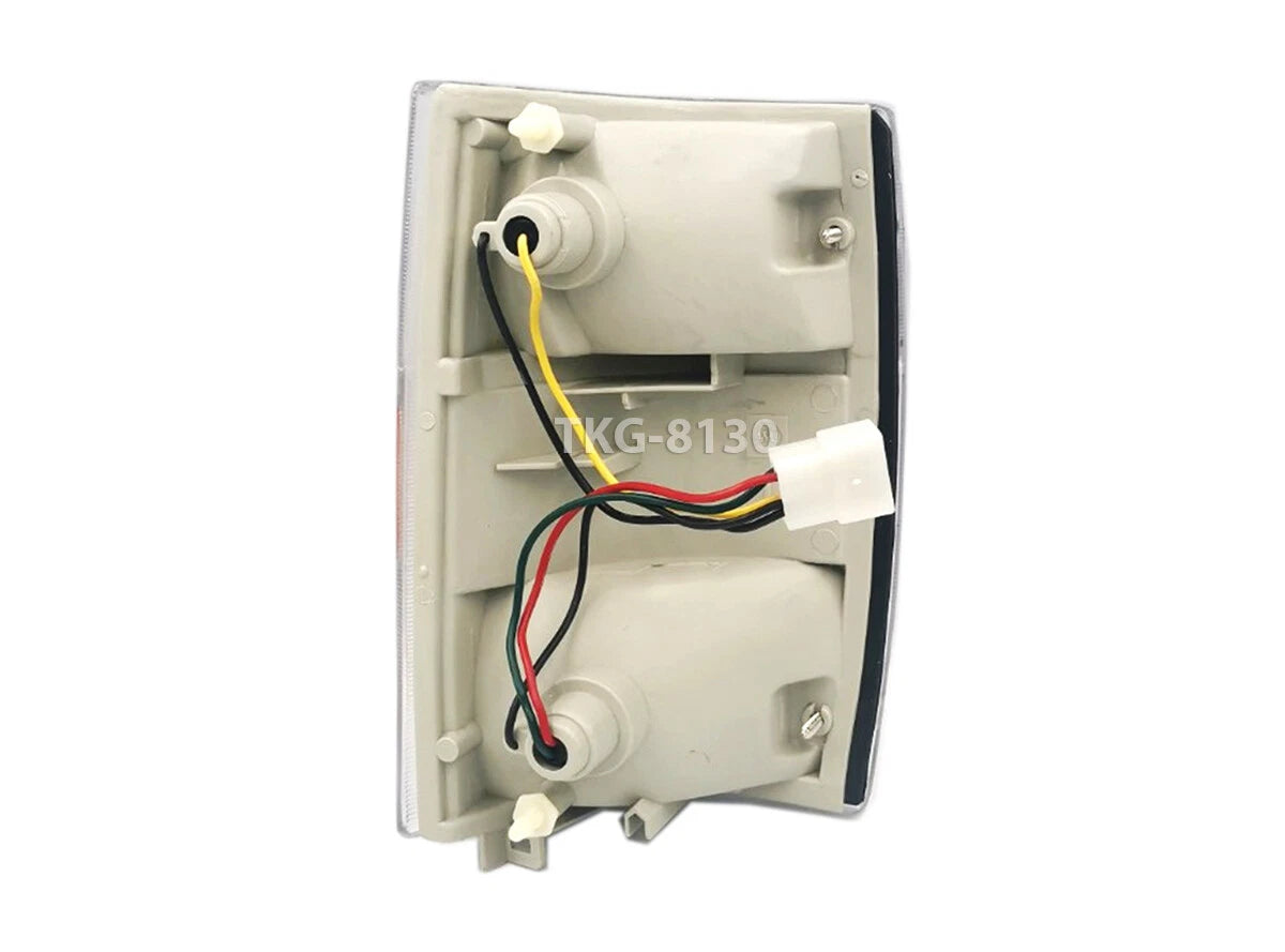 Clear Corner Light for Isuzu ELF NPR NQR 450 (1999-2006)