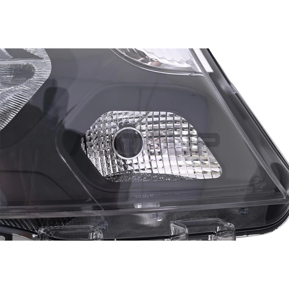 Headlight for Mercedes-Benz Sprinter 3500 (2014–2017)