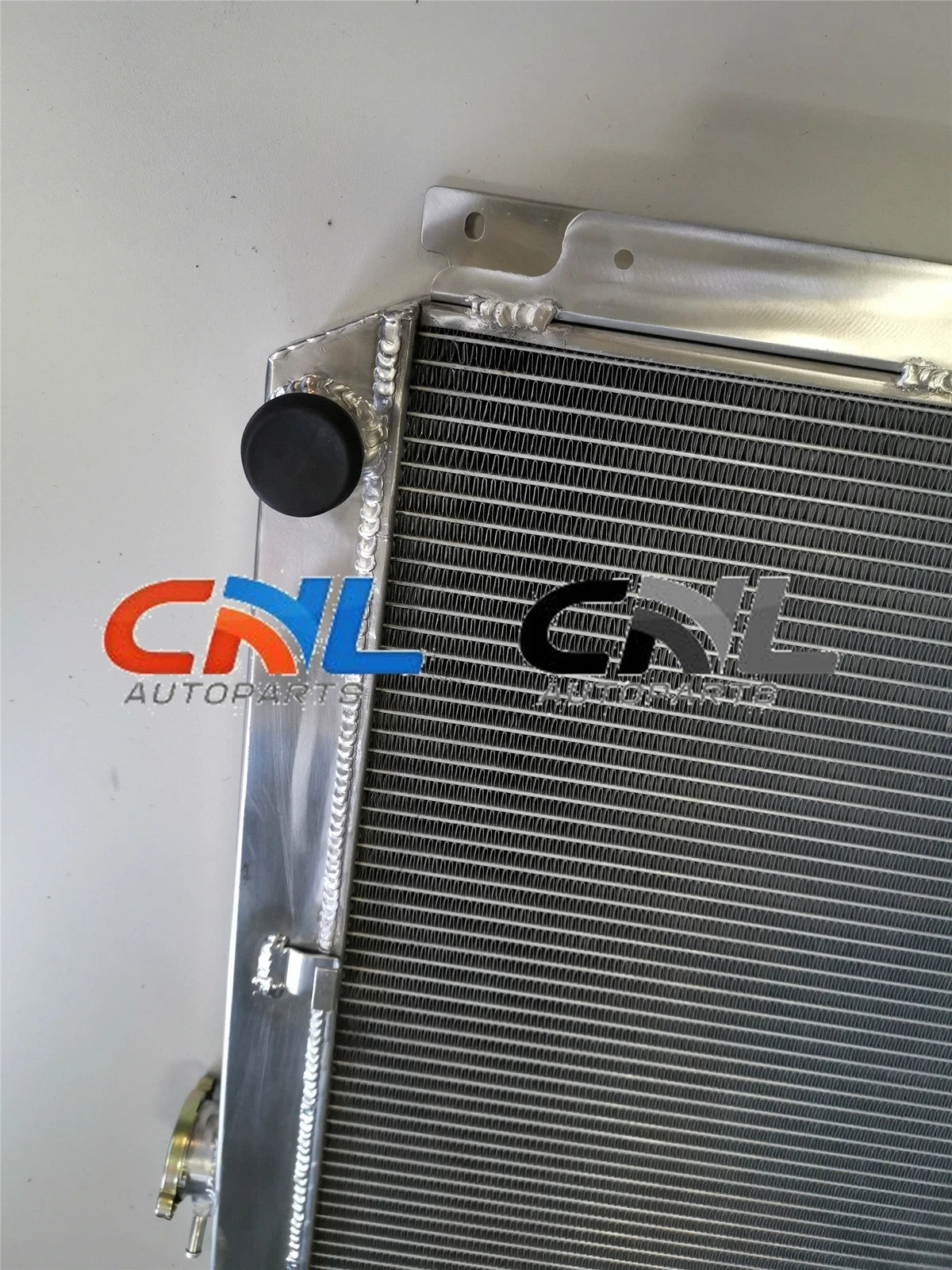 3 Core Aluminum Radiator for Holden HQ HJ HX HZ V8 Kingswood (1971-1980)