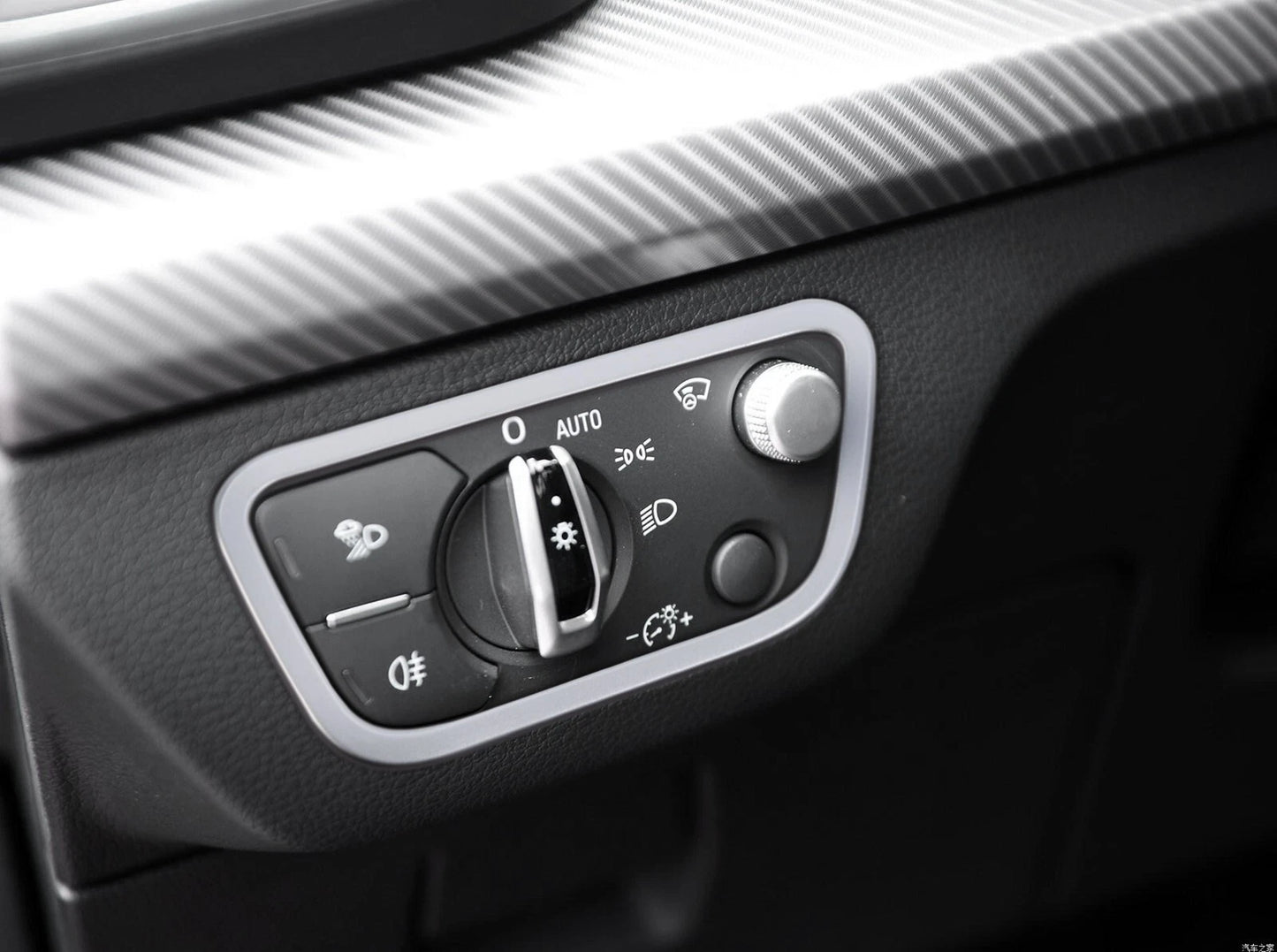 Matte Silver Headlight Adjustment Frame Cover Trim for Audi Q5 (2018-2022)
