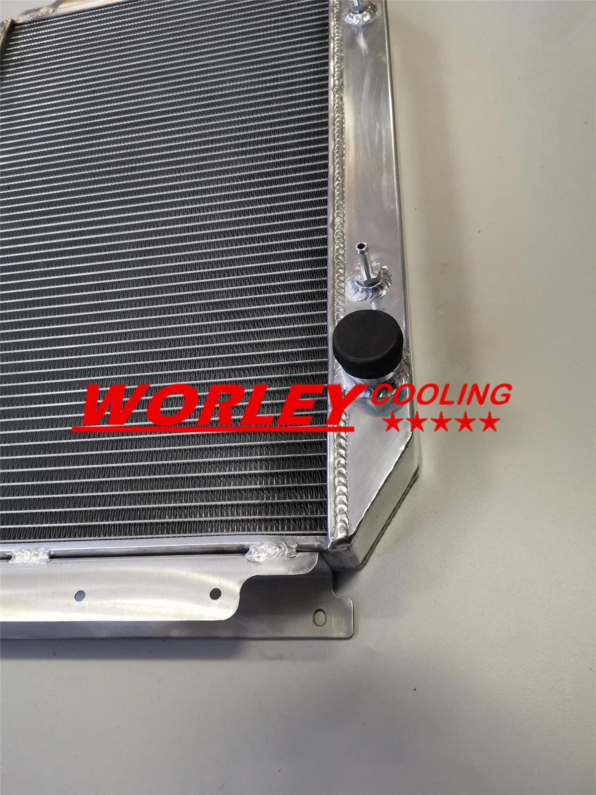 Aluminum Radiator & Fans for Holden Kingswood HQ HJ HX HZ/Torana LH LX V8 (1971-1980)