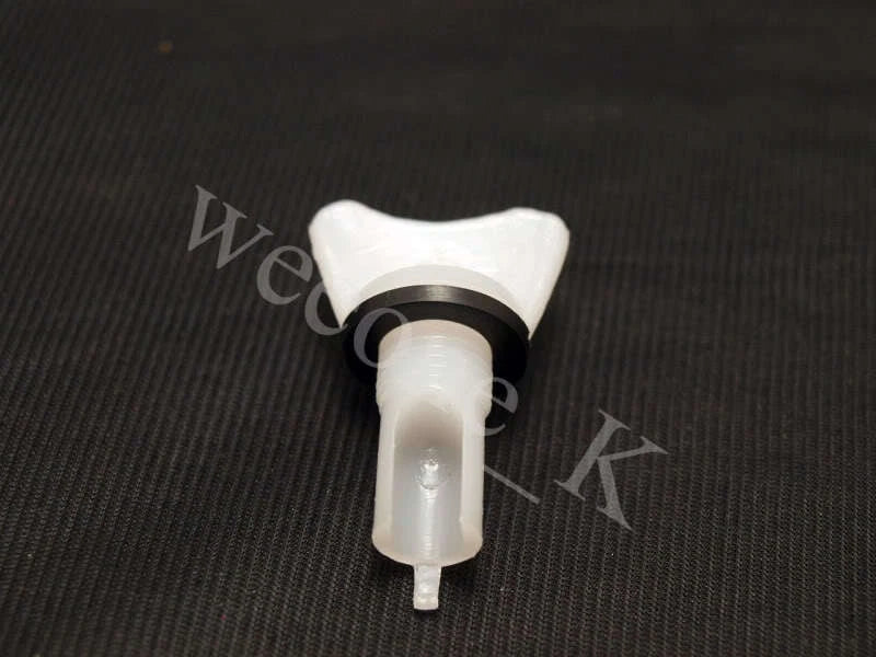 1 x Radiator Drain for Toyota Hilux RN20-25, Mazda B1300