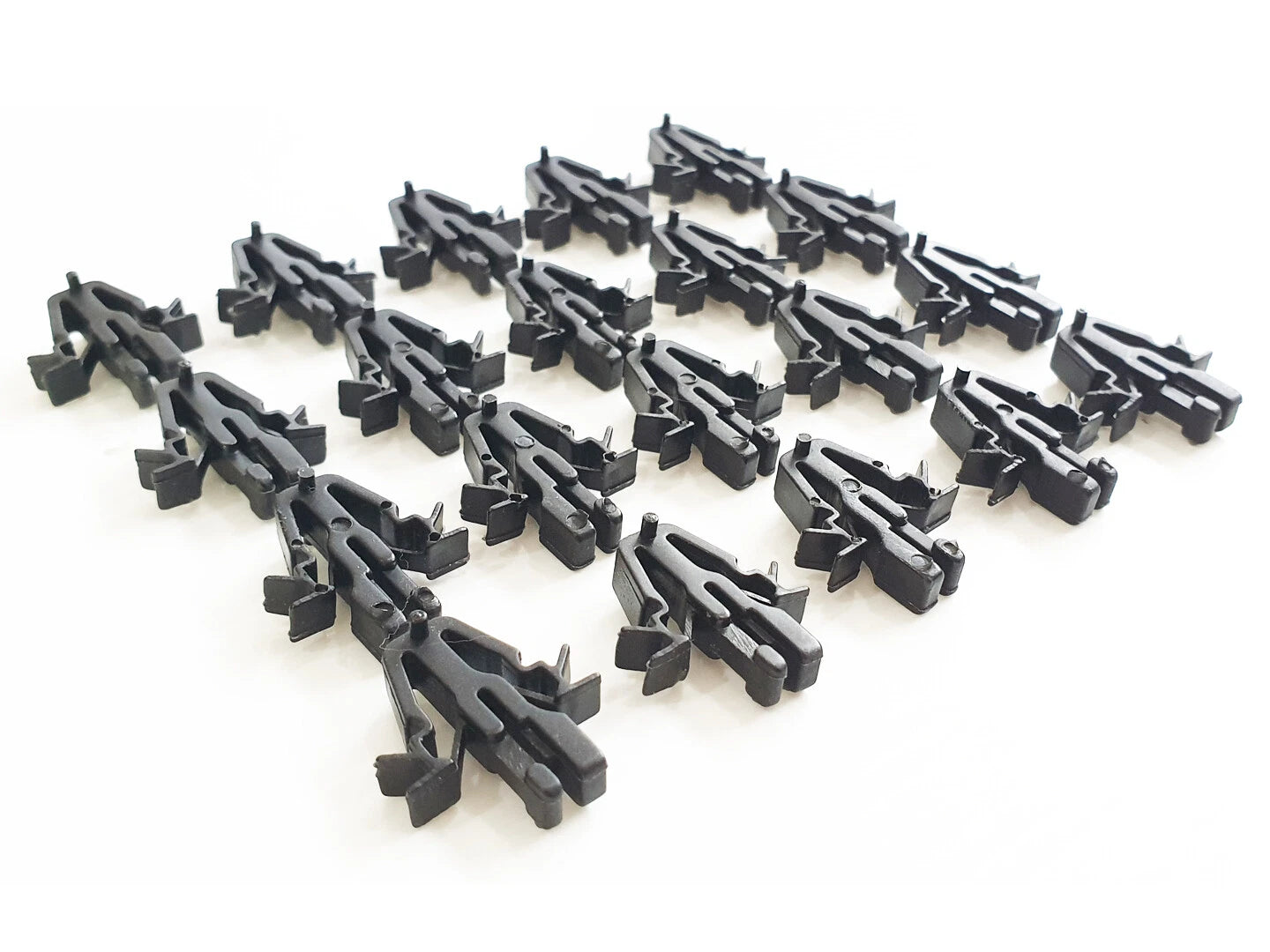 20 x Radiator Grille Clips for Toyota Hilux Pickup, 4Runner (1984-1988)
