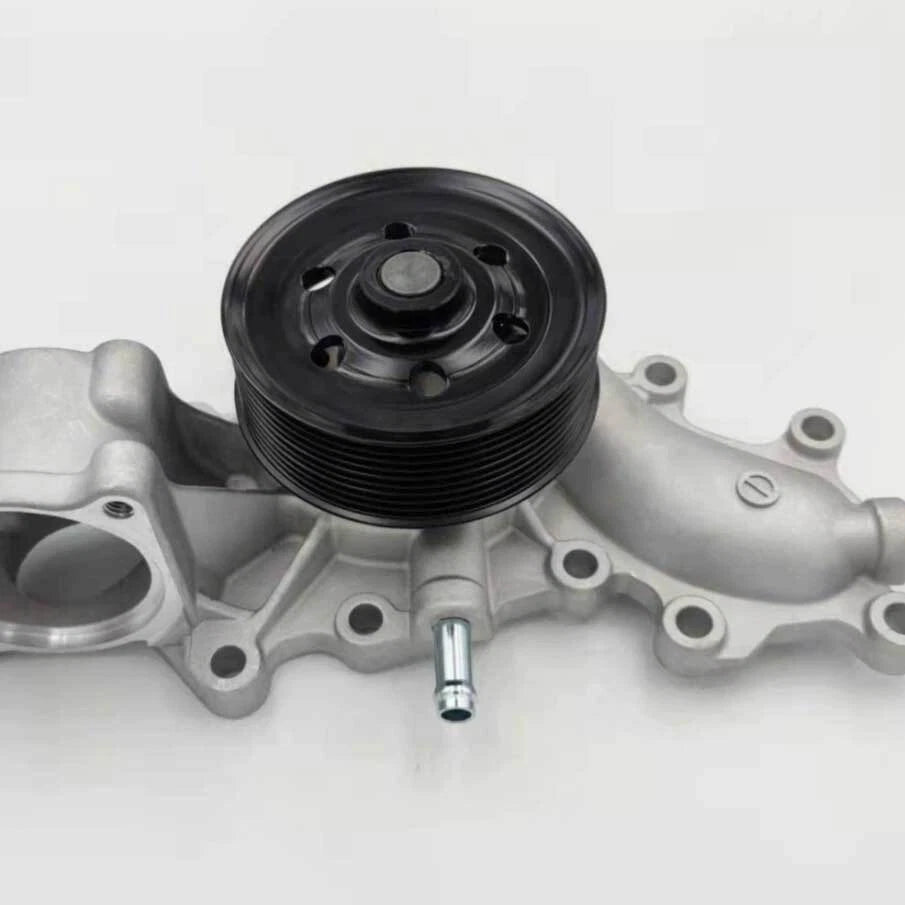 Water Pump 4.5L for Toyota LandCruiser VDJ76R VDJ78R VDJ79R (2007)