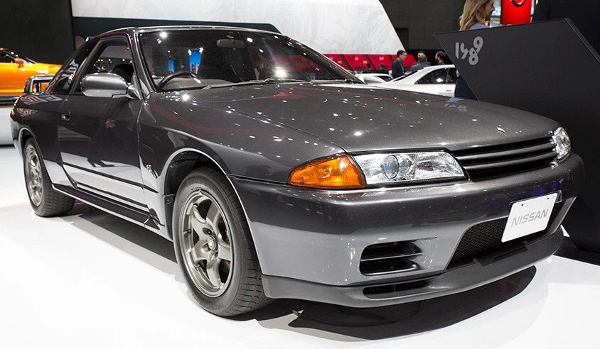 Rear Deck Lid Spoiler Spacer for Nissan Skyline R32 GTR (1989–1994)