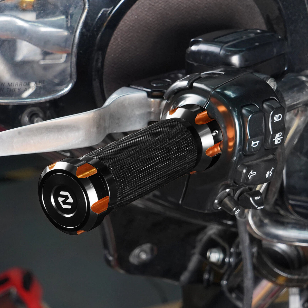 Aluminum Handlebar Grips for Harley Street Glide FLHX (2008-2023)