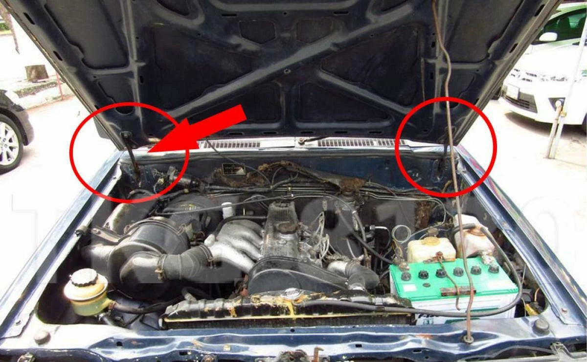Hood Hinge for Mitsubishi L200 /(1987-1996)