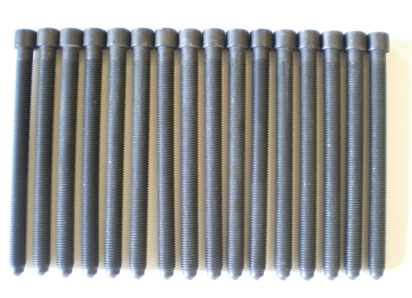 16 HEAD BOLTS for VW A4 A6 A8 Allroad Passat Skoda Superb (1995–2005)