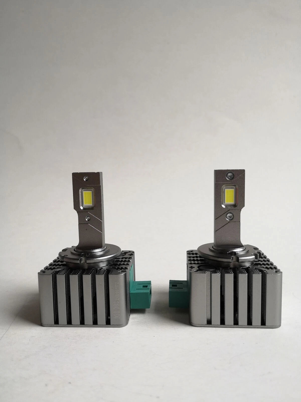 2 x HID LED Headlight Bulb Globe 12V 35W 4000LM Canbus for D3R/D3S (2010–2023)