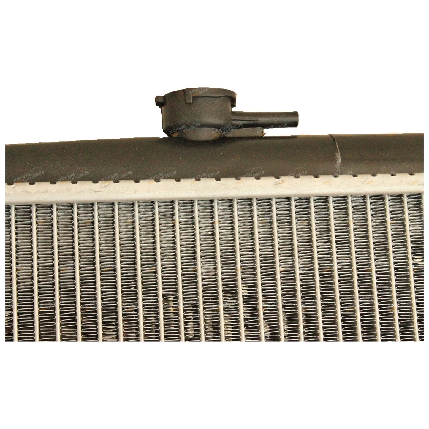Aluminium Alloy Radiator 2.7L for Nissan Navara D21 (1988-1997)