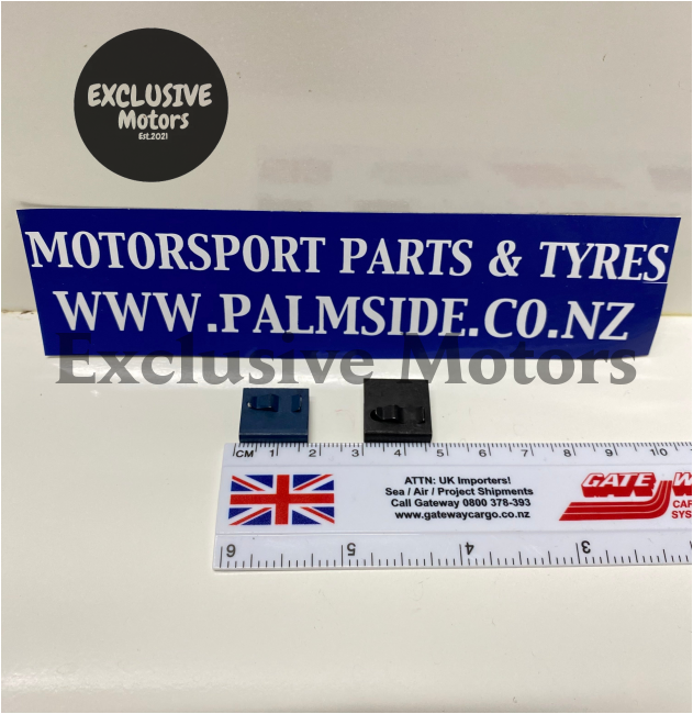 Ford Escort MK1 / 2 Outer  / inner door Glass Seal Clip