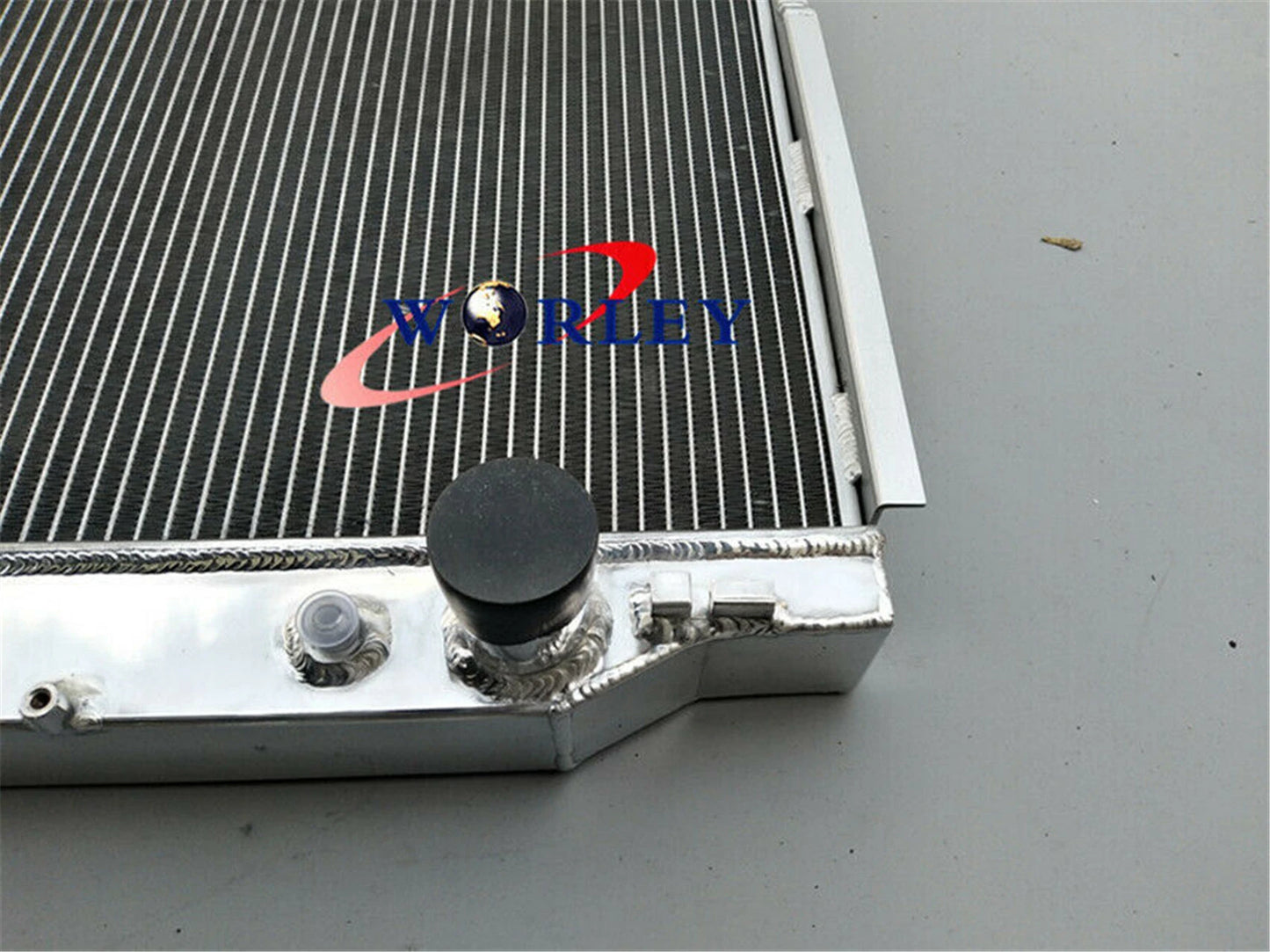 Aluminum Radiator for Land Cruiser 80 Series FZJ80 4.5 L6 (1992-1998)
