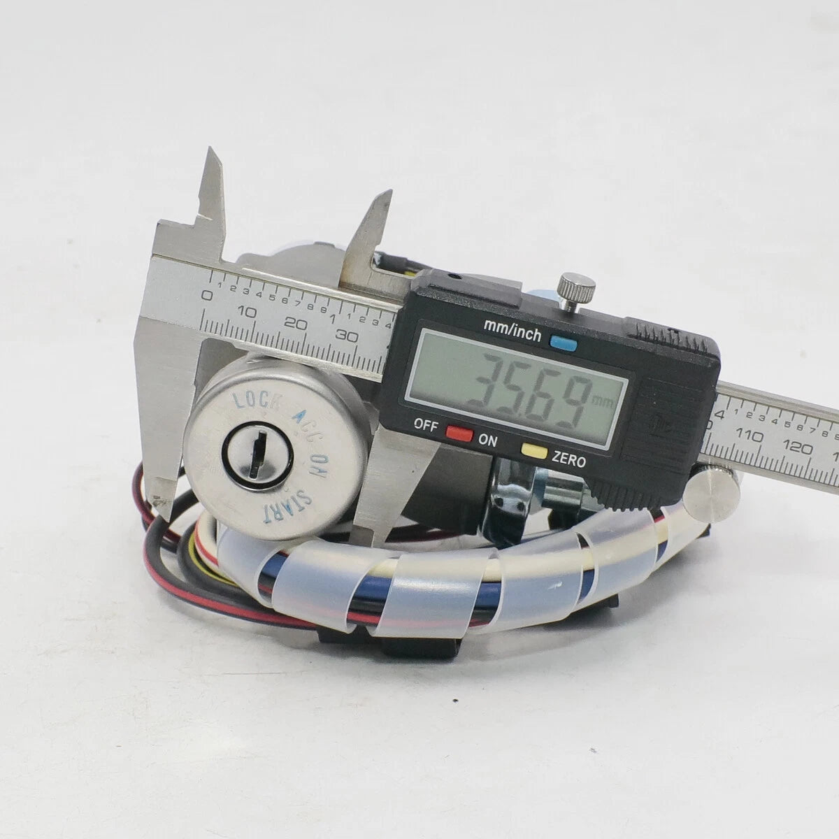 Ignition Door Fuel Lid Lock for Ford Courier Ranger Everest 1998-2006