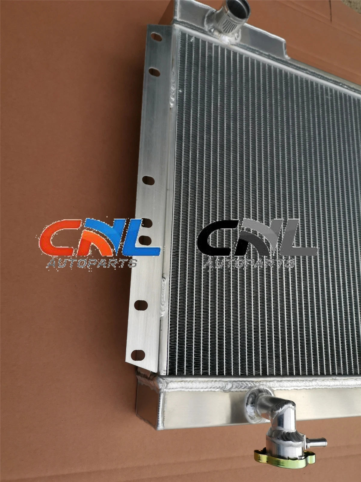 3 Row Aluminum Radiator for Toyota Land Cruiser FJ40 FJ45 (1970-1980)