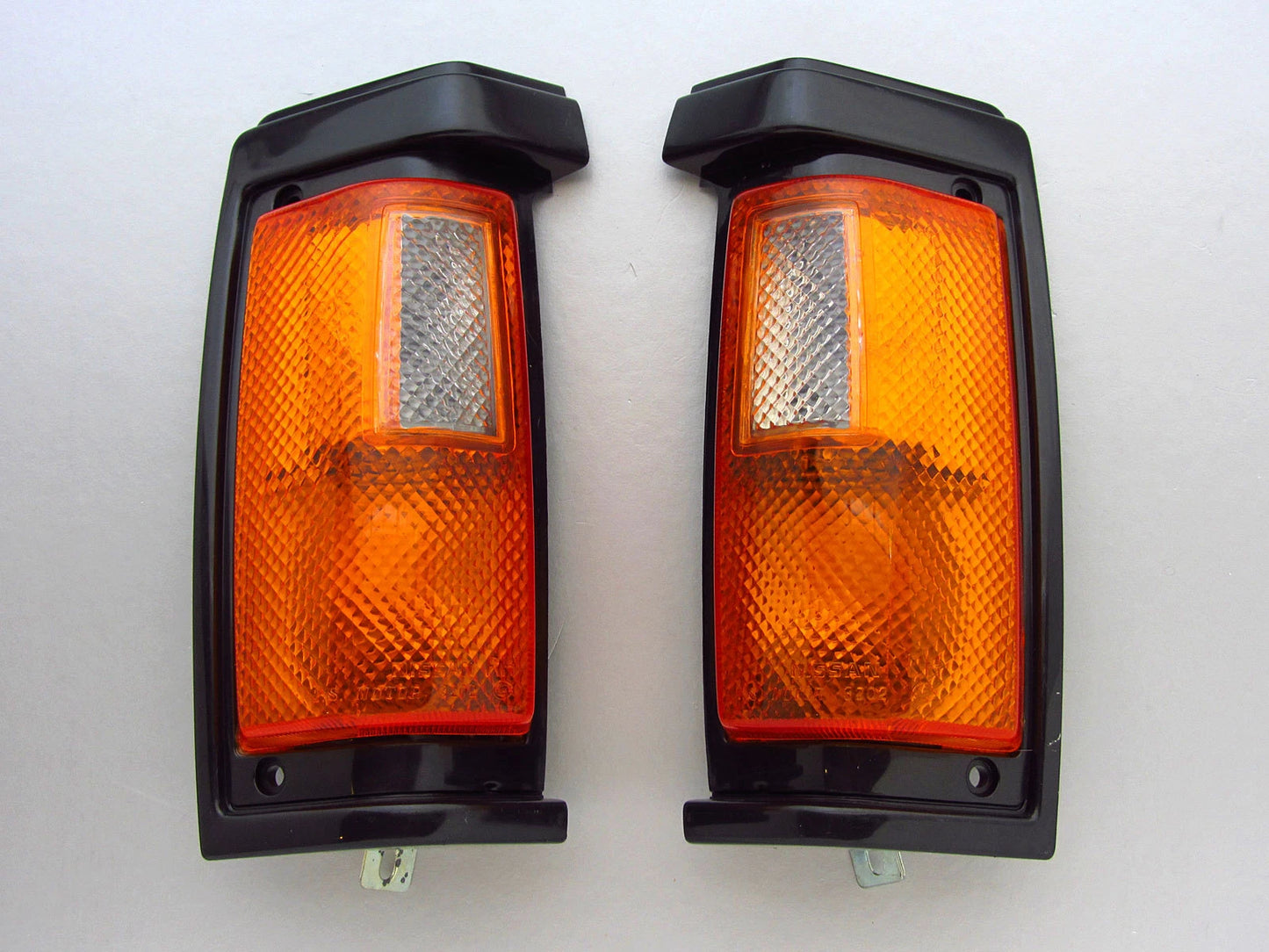 Black Corner Light Signal Indicator for Nissan Navara D21 Pickup Ute (1986-1989)