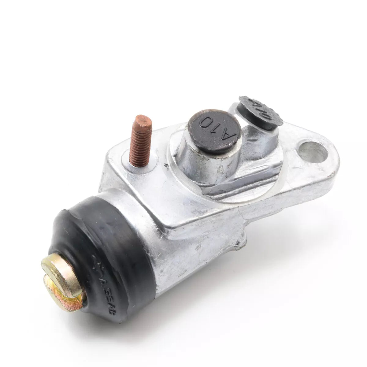 Front Lower Right Wheel Brake Cylinder for Datsun 520/521/620/720 J15 Engine