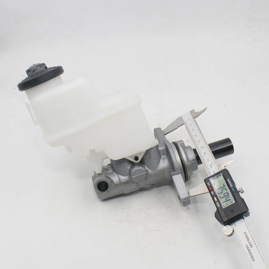 Brake Master Cylinder for Toyota Hilux MK7 2004-2015