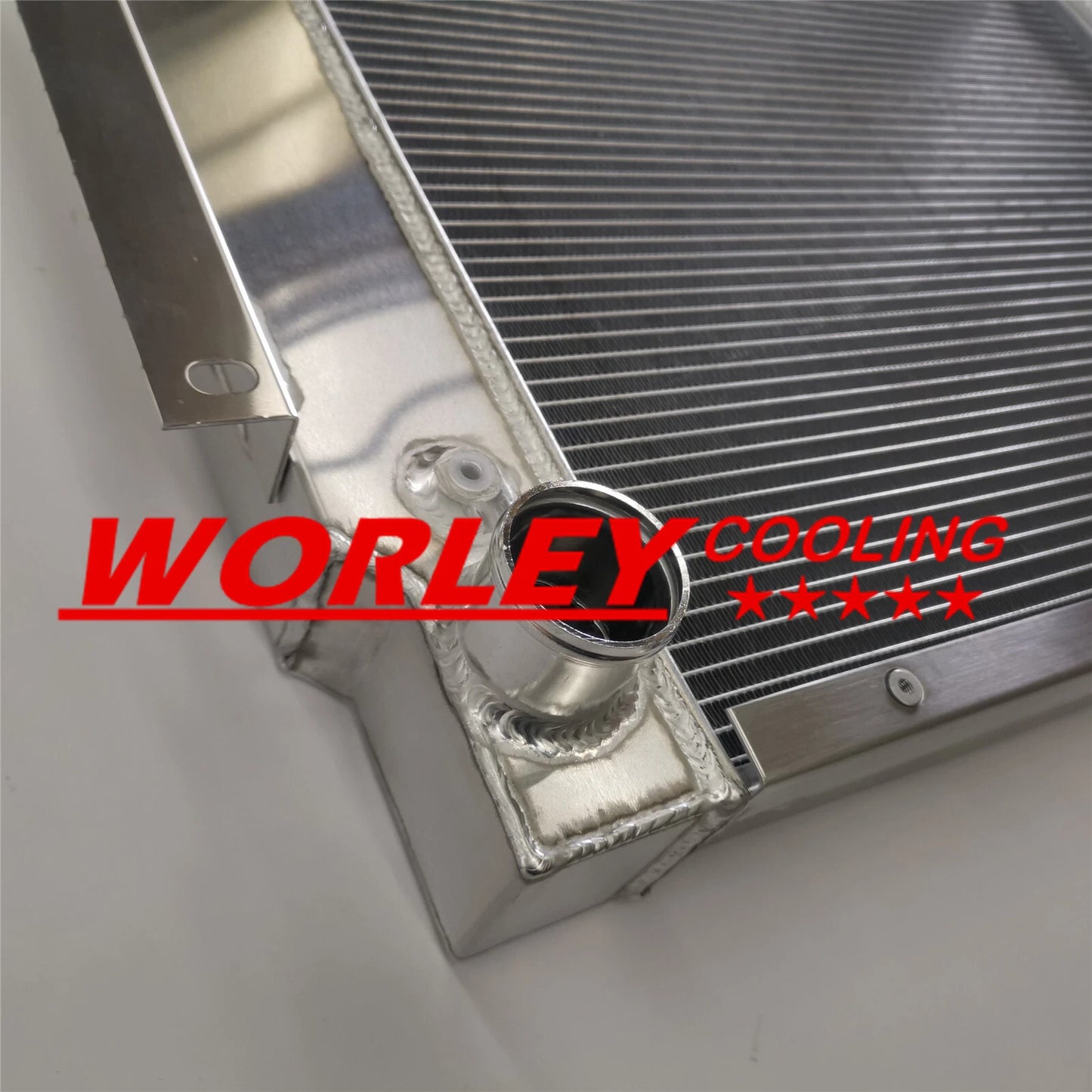 44mm Radiator for International Harvester Scout II (1970-1981)