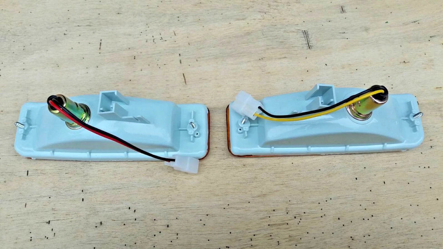 Bumper Light Indicator 2 x For Toyota Hilux Pickup (1989-1997)