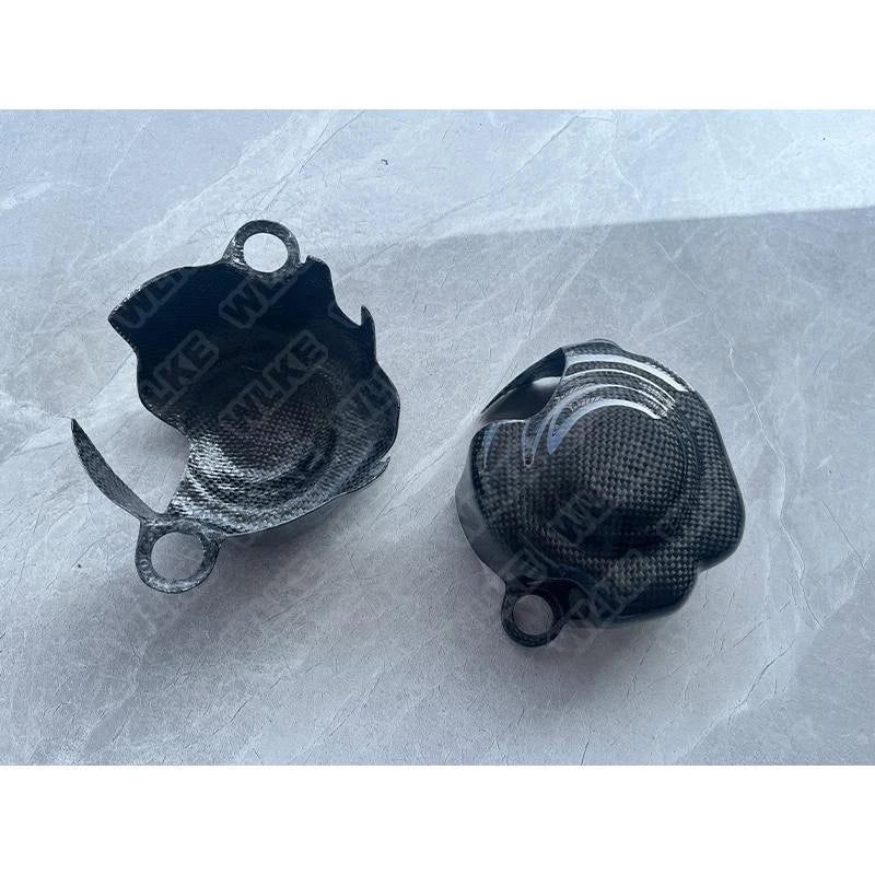 REAL Carbon Fiber Fuel Pump Covers for Ferrari 458 Italia Spider 2010-2015