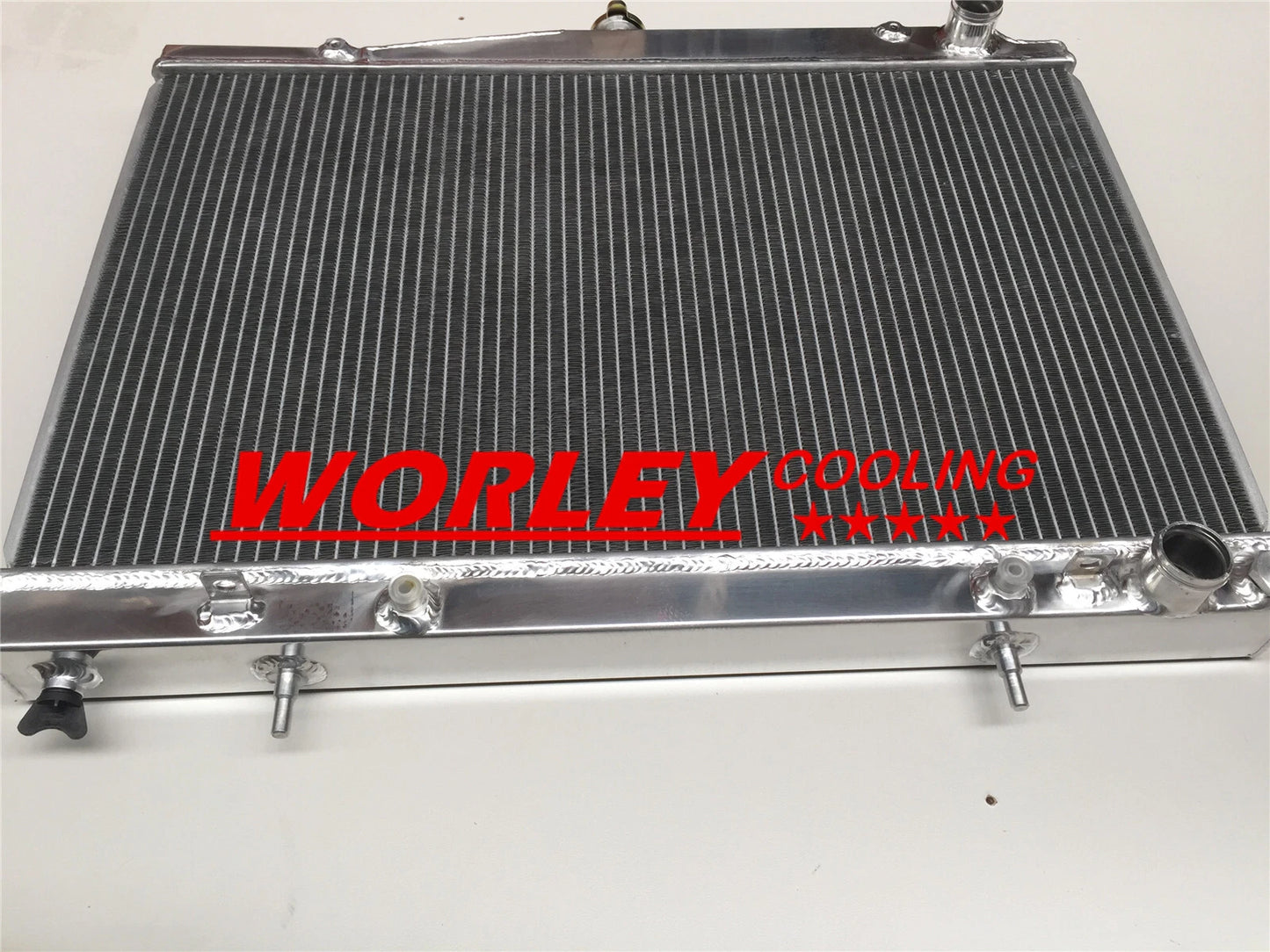 44mm Radiator for Nissan Pintara/Skyline R33/R34 (1993-2002)