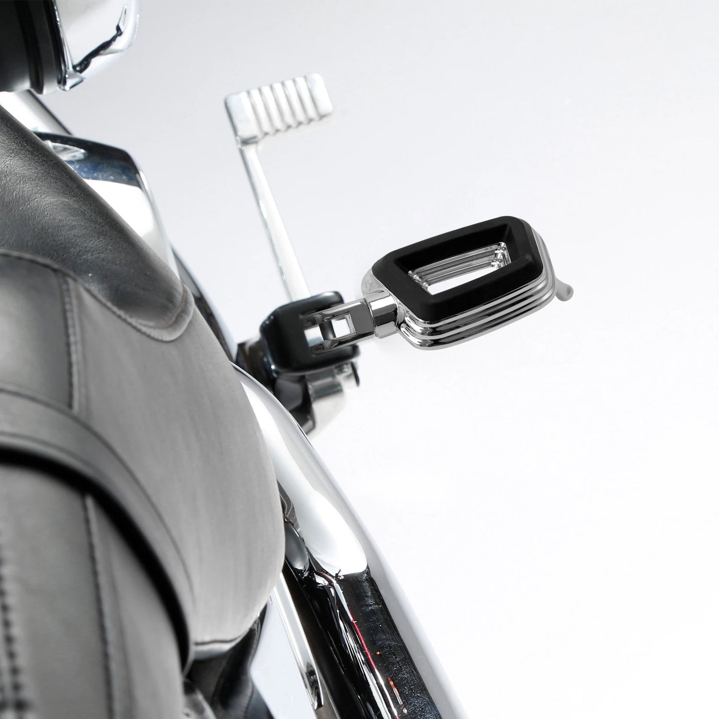 Chrome Driver Footpegs for Harley Softail Low Rider S (2018-2025)