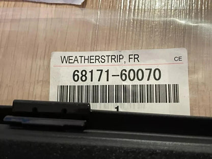 2 x Front Door Glass Inner Weatherstrip RH LH for TOYOTA LAND CRUISER 200