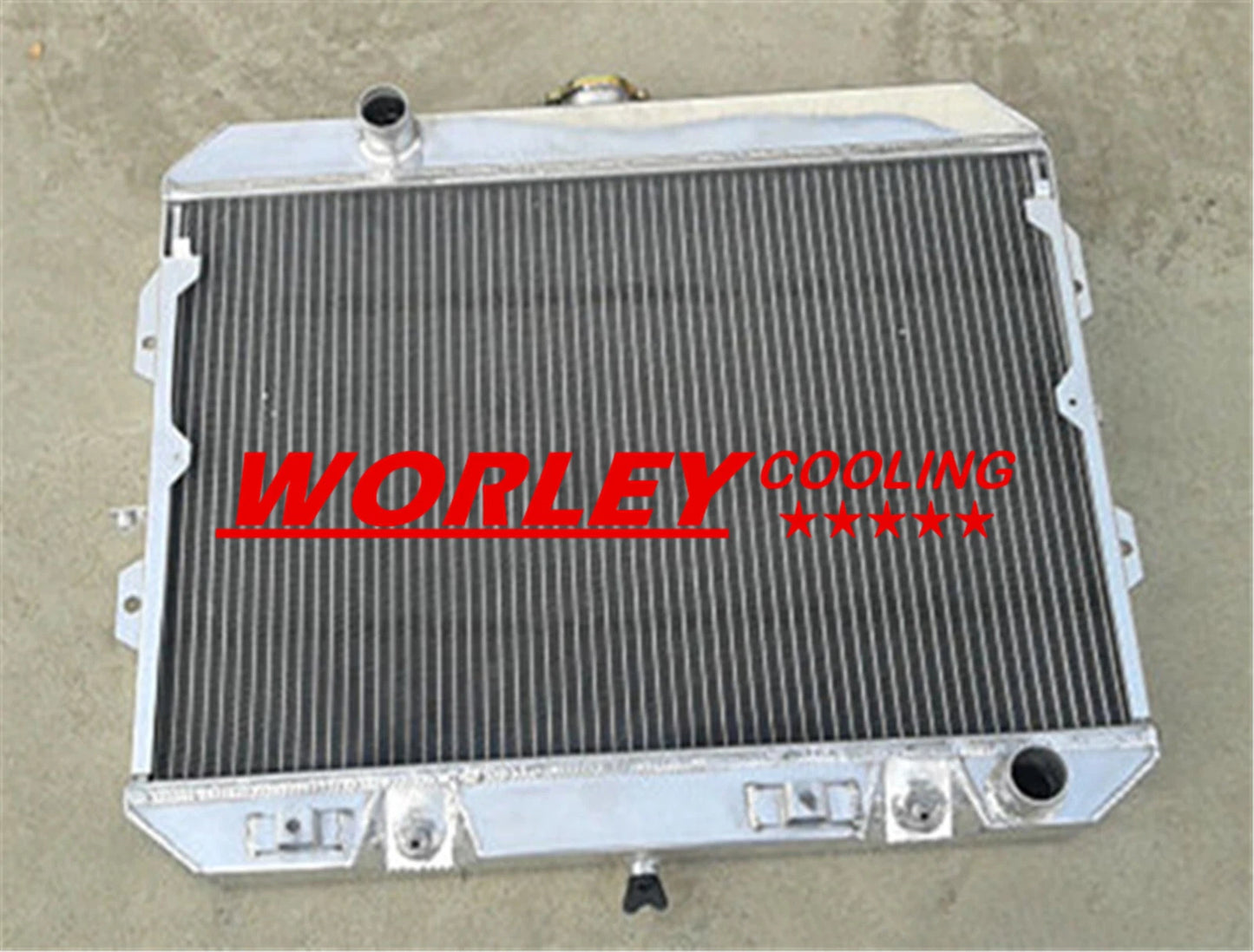 Aluminum Radiator 3 Row for Nissan Datsun 280Z 1975-1978 (1975-1978)