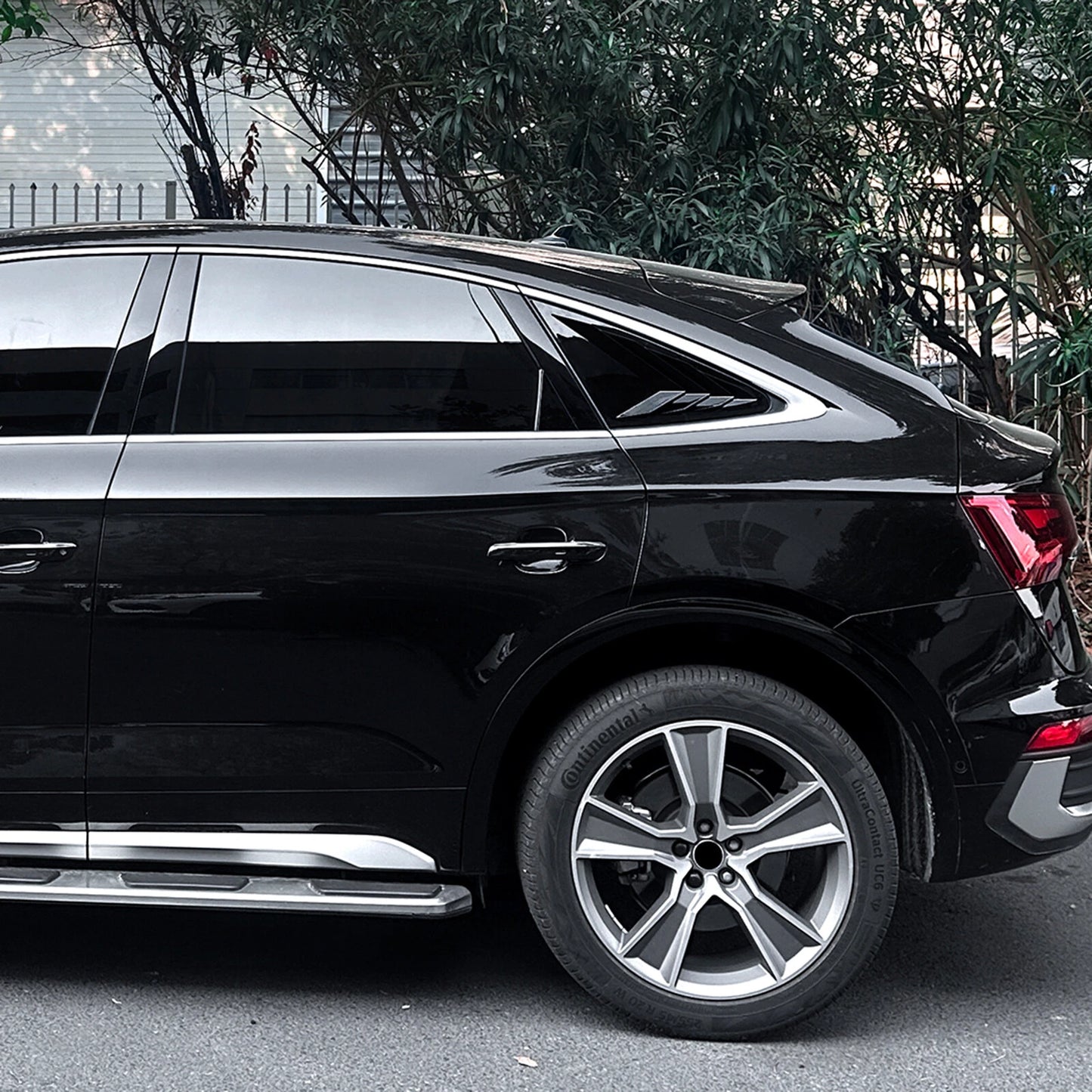 Gloss Black Rear Window Louver Cover for Audi Q5 (2018-2024)