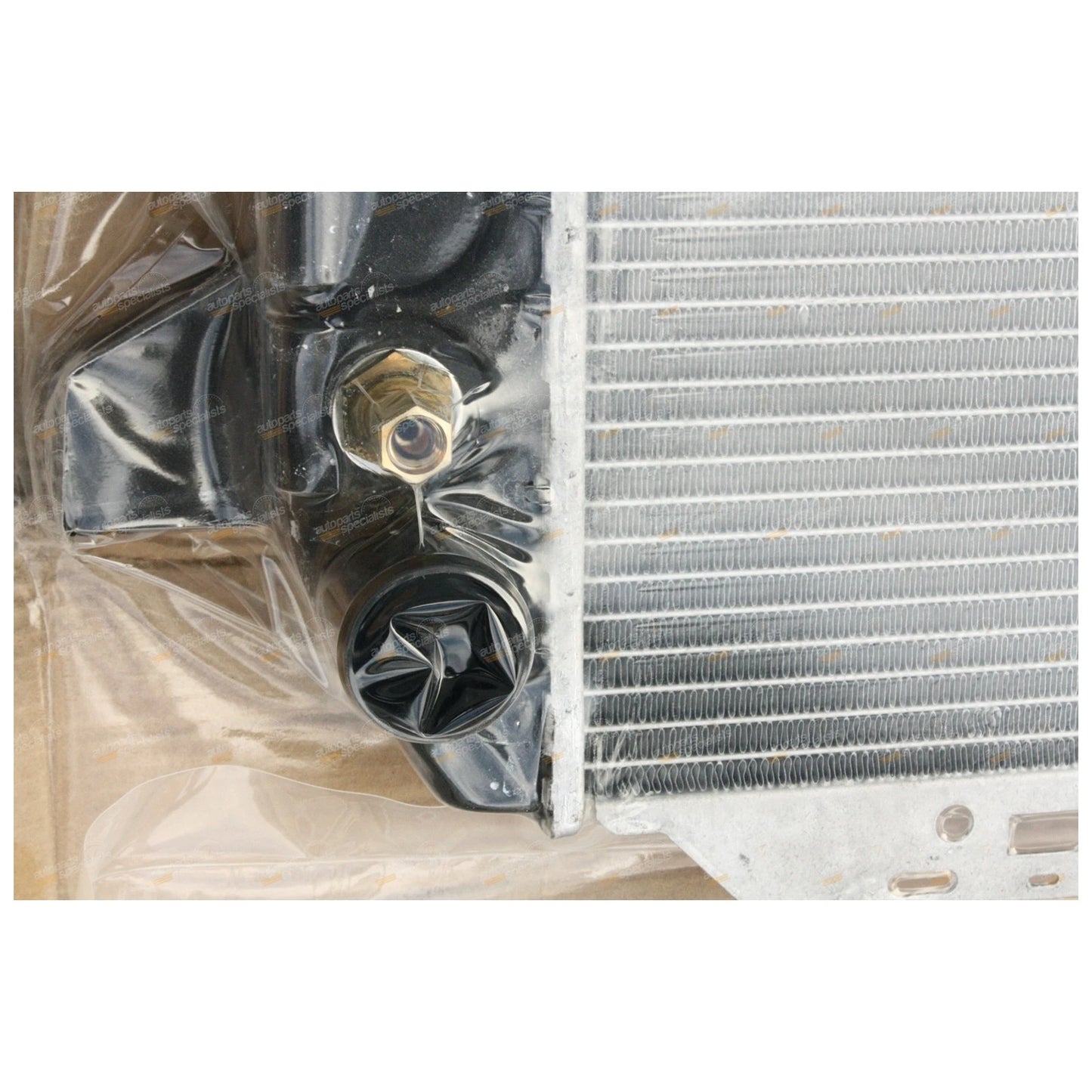 Radiator for Ford F100/F150/F250/F350 Bronco V8 (1983 - 1993)