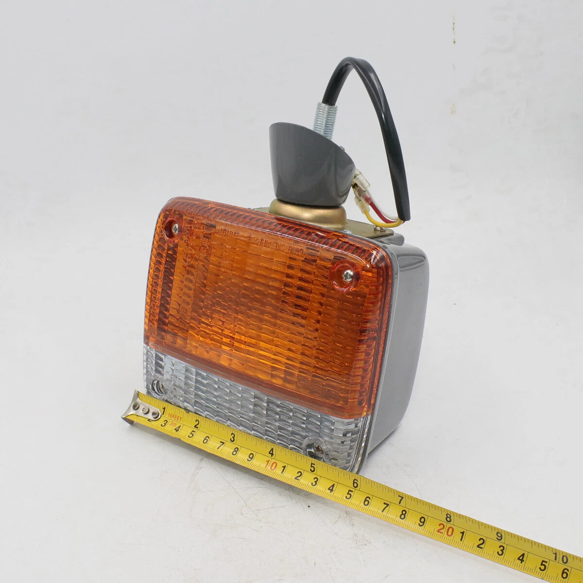 Fender Light  Turn Signal for Toyota Landcruiser FJ45 FJ50 BJ40 BJ45 1960-1987