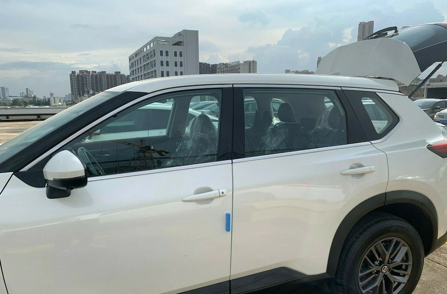 Window Sill Side Lower Molding for Nissan Rogue (2021-2023)