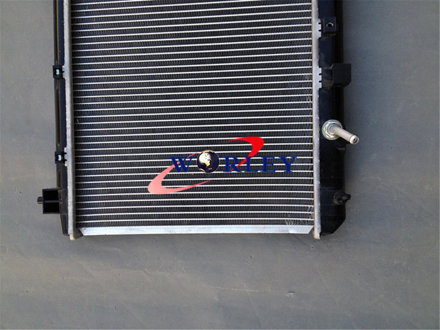 Radiator for Honda CR-V 2.0L L4 (1997-2001)